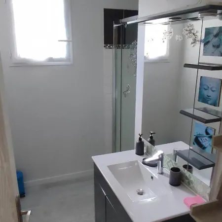 La Des Oiseaux Proche